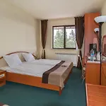 Отель Kamena