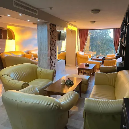 Hotel Kamena 3*