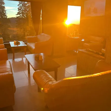 Hotel Kamena 3*